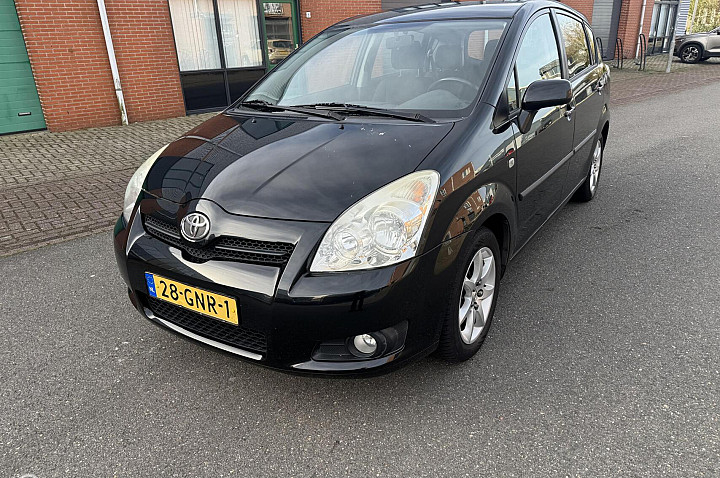 Toyota Corolla Verso 1.8 VVT-i Luna