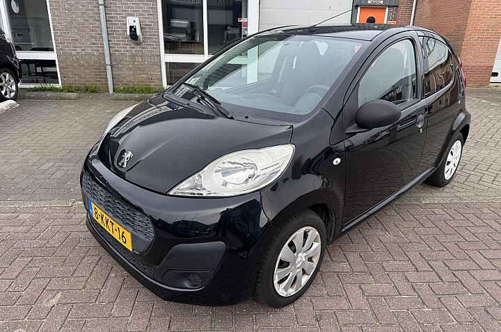 Peugeot 107 1.0 Access Accent Airco!