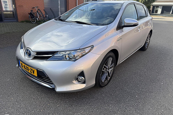 Toyota Auris 1.8 Hybrid Executive lage KM ! All-in prijs